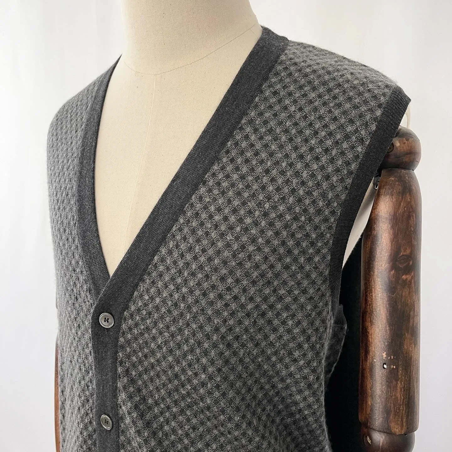 FERU Cashmere Silk Vest