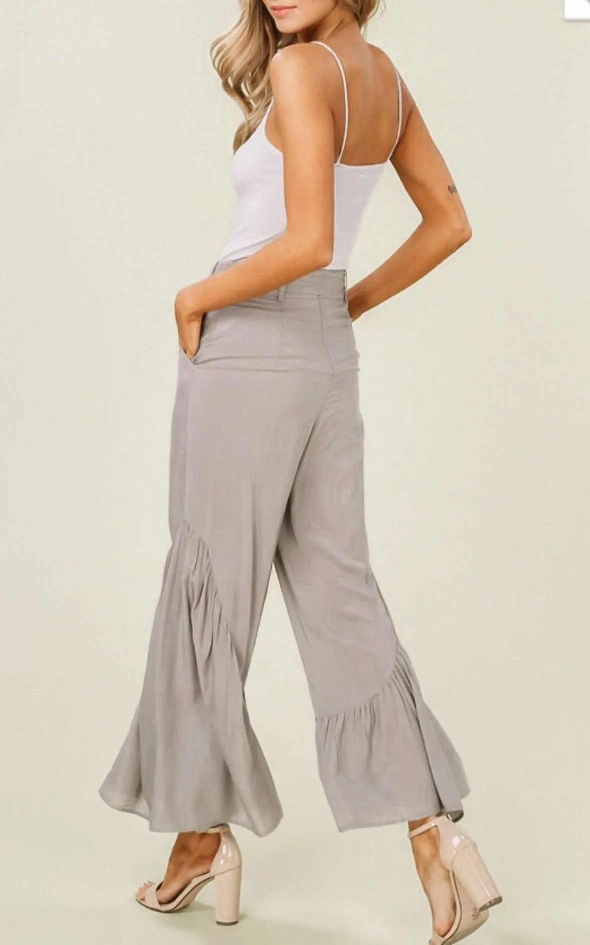 Fiona Flounce Hem Wide Leg Pants: Gray