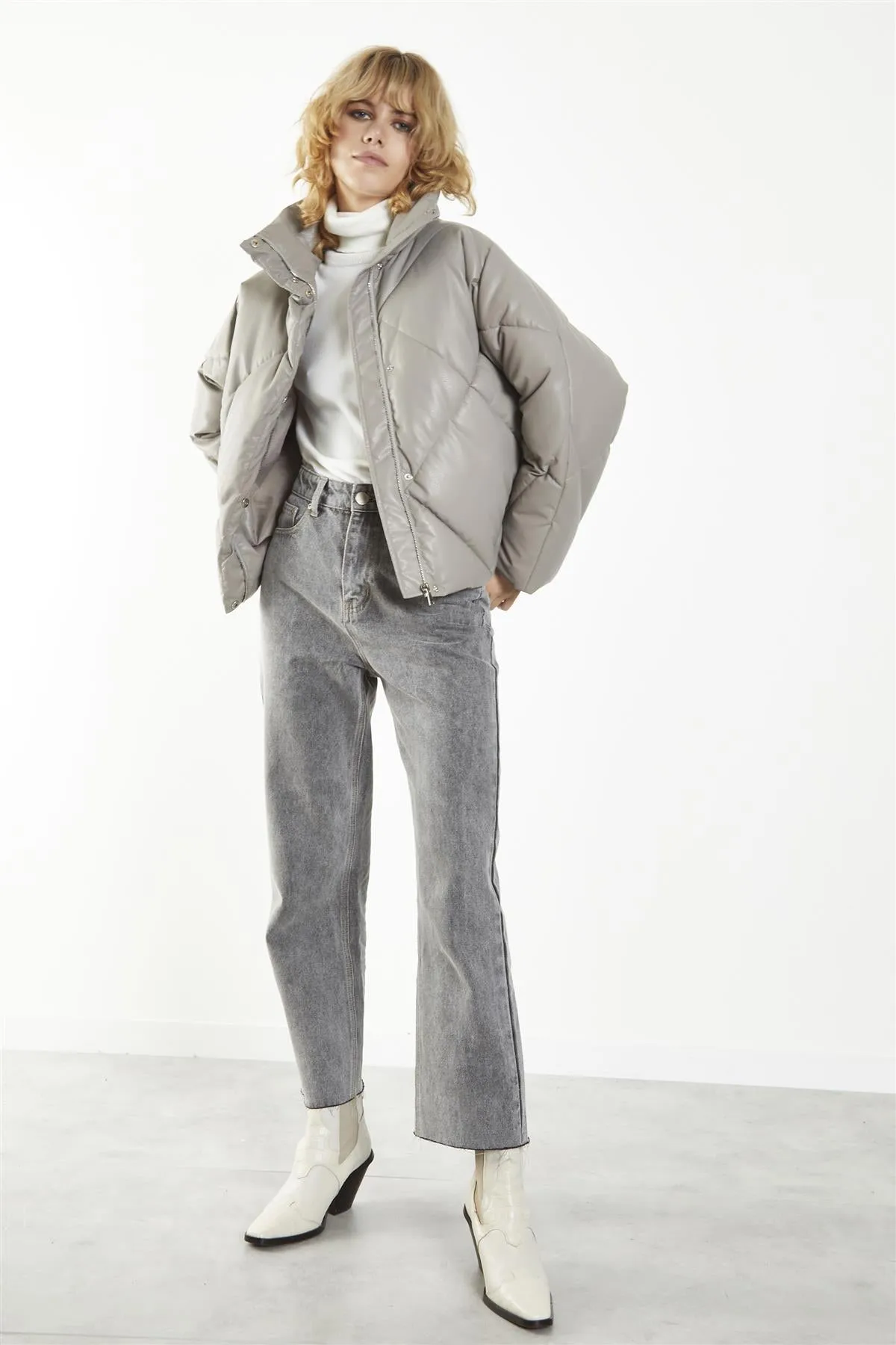 Grey Collared Long-Sleeve Puffer-Jacket